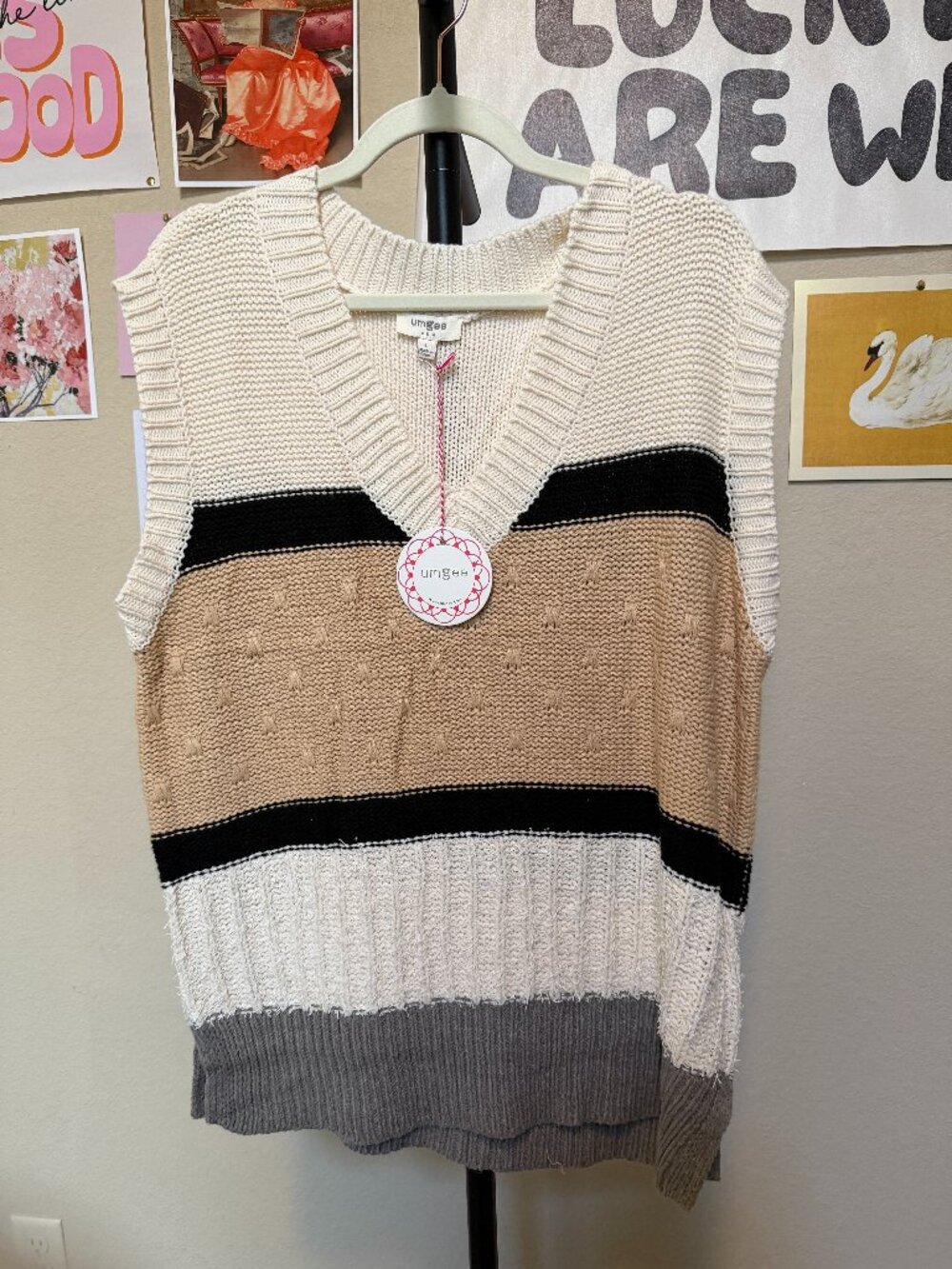 Umgee Colorblock V-Neck Knit Sweater Vest Cream Tan Grey L NWT